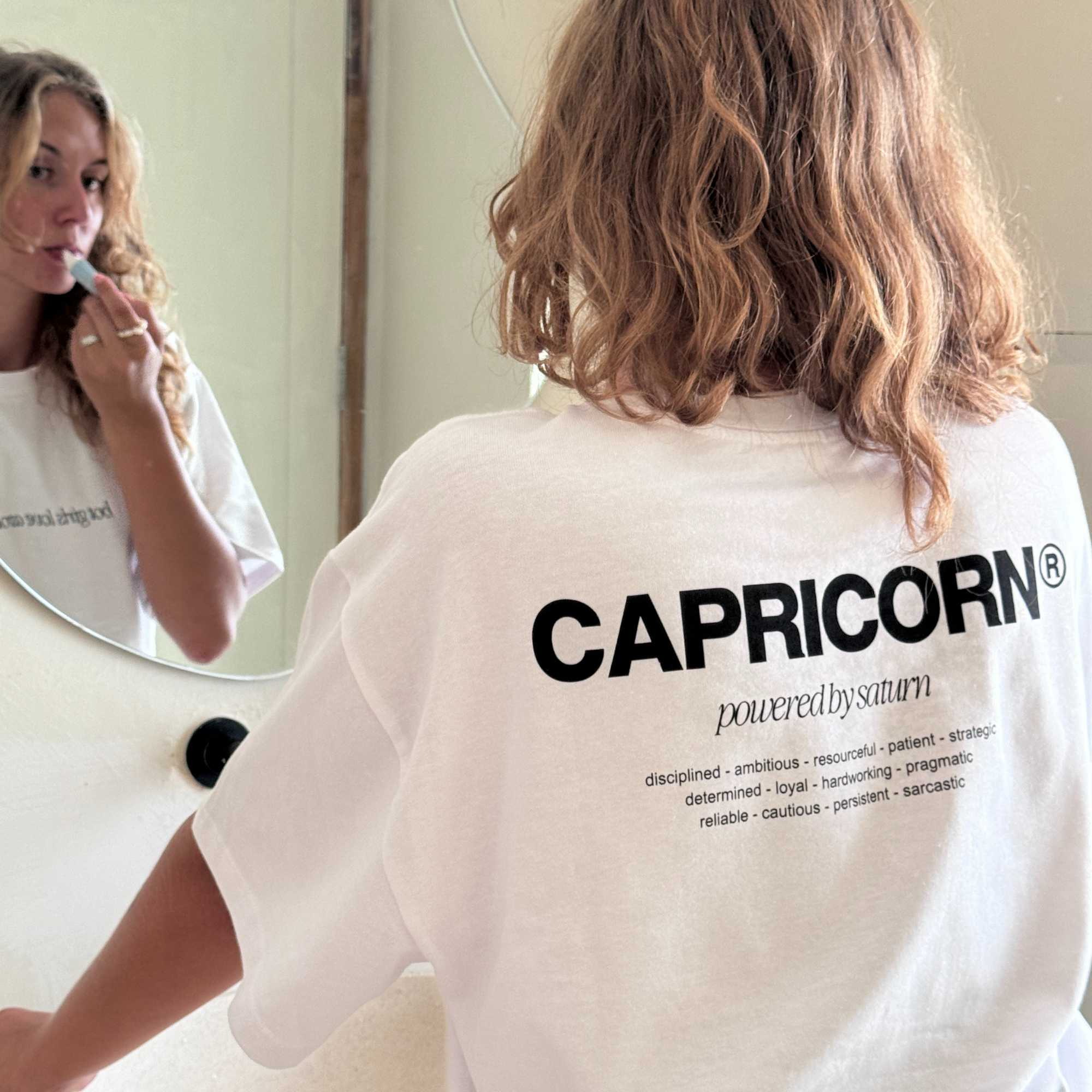 THE SIGNATURE T-SHIRT