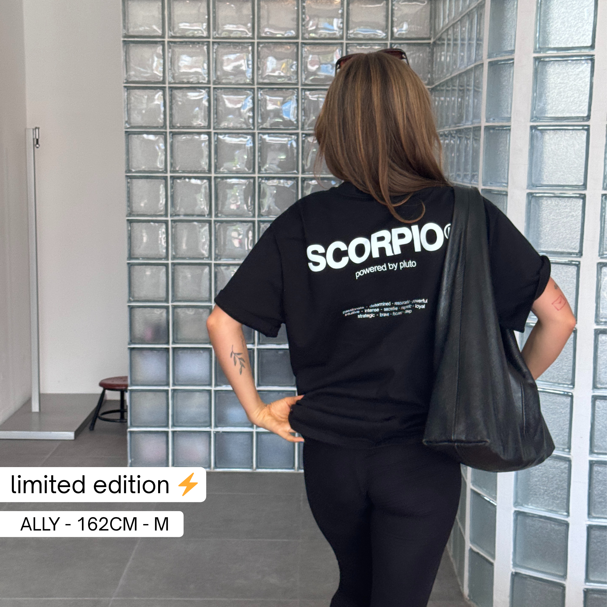 THE SIGNATURE T-SHIRT