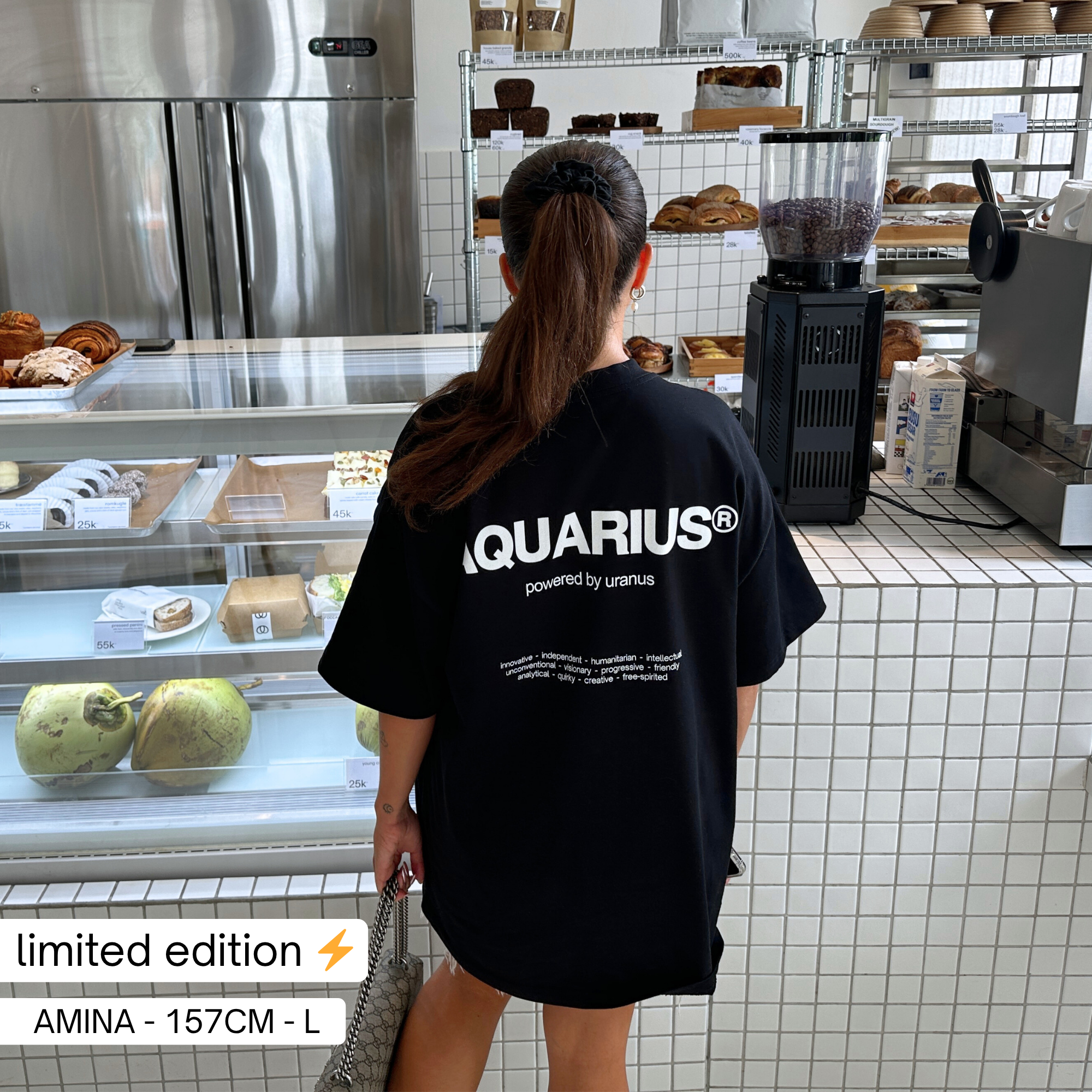 THE SIGNATURE T-SHIRT