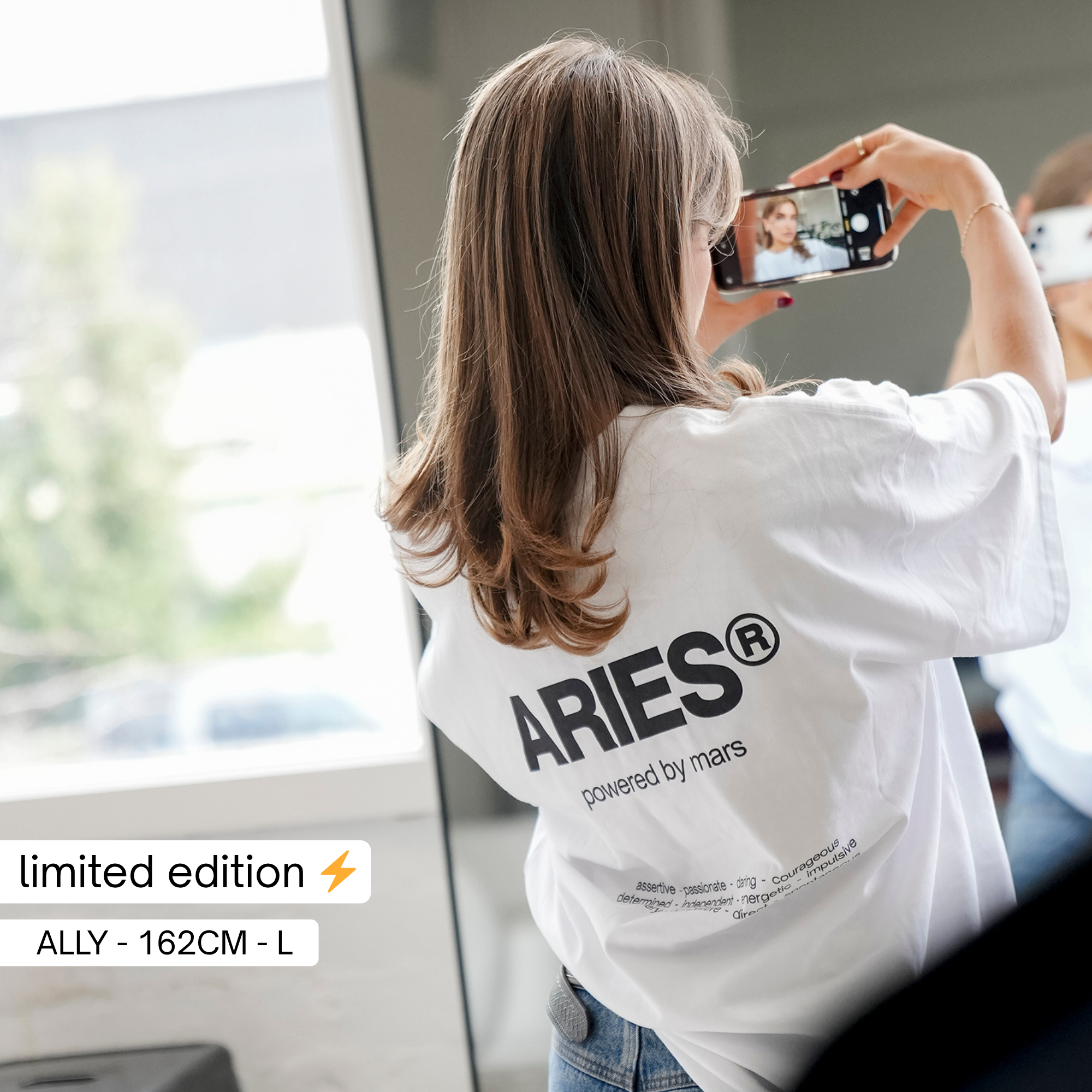 THE SIGNATURE T-SHIRT