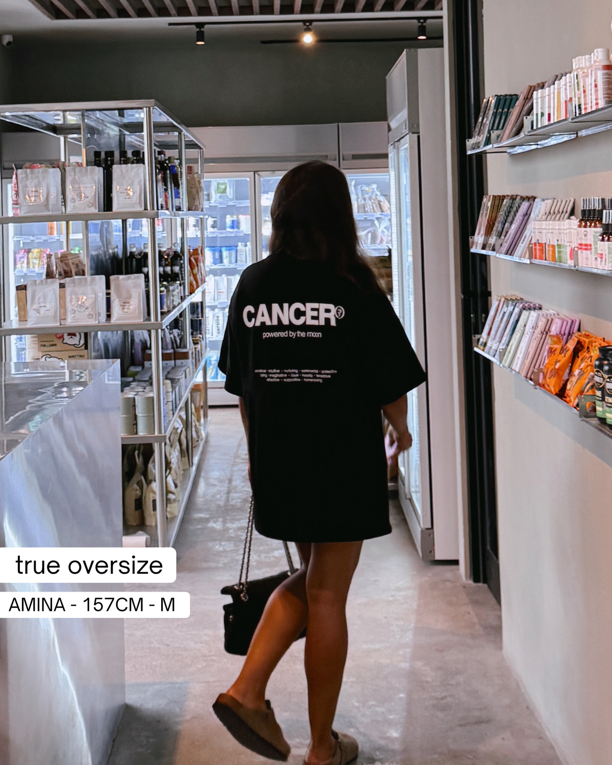 THE SIGNATURE T-SHIRT