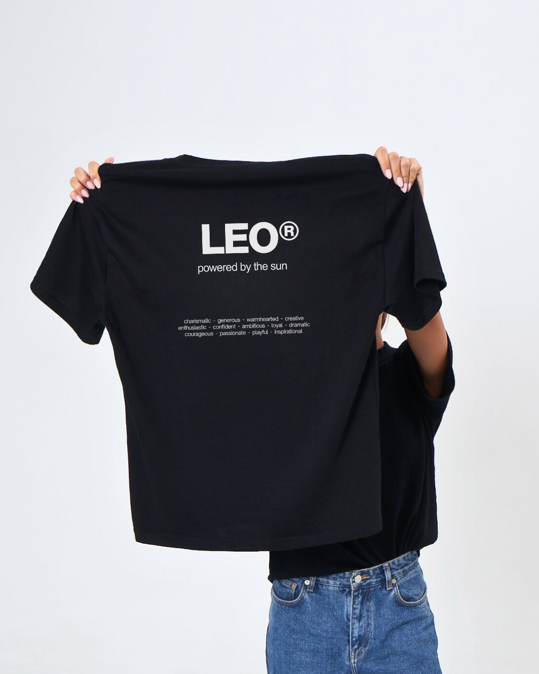 THE SIGNATURE T-SHIRT