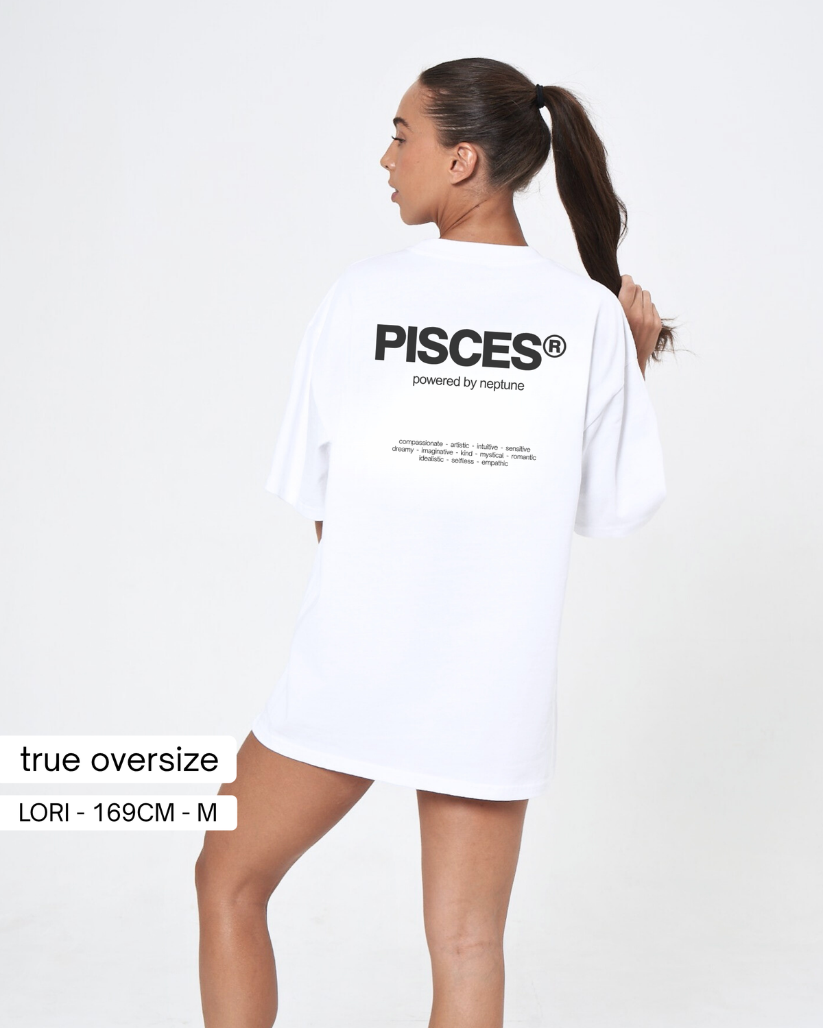 THE SIGNATURE T-SHIRT