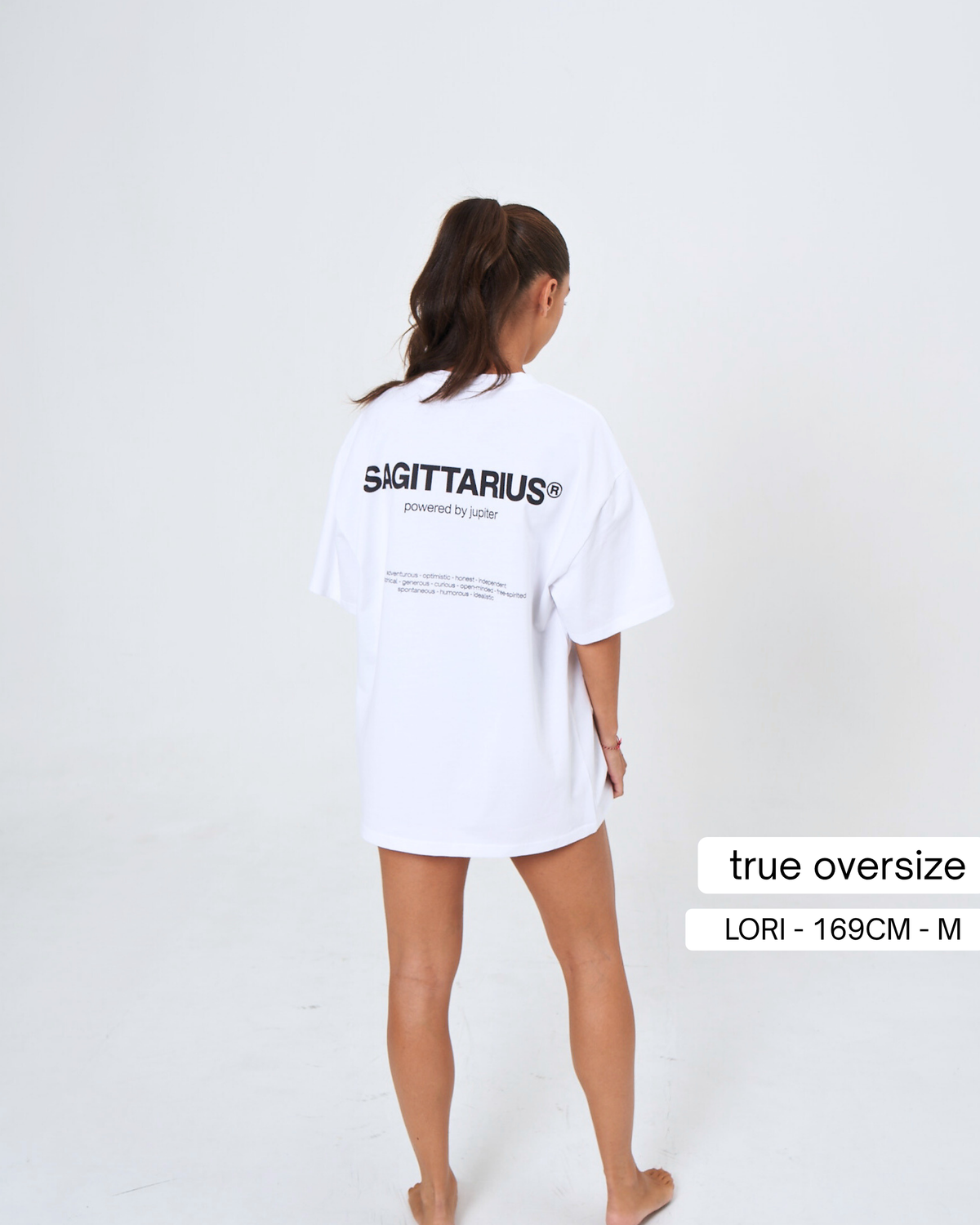 THE SIGNATURE T-SHIRT