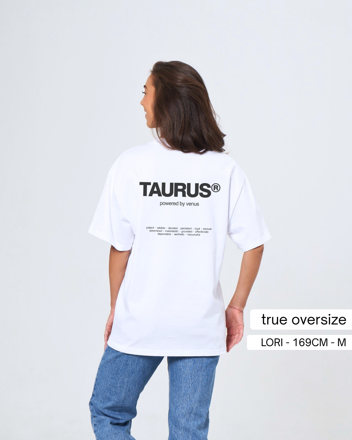 THE SIGNATURE T-SHIRT
